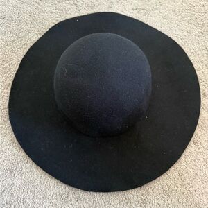 Classic Black Wide-Brim Hat